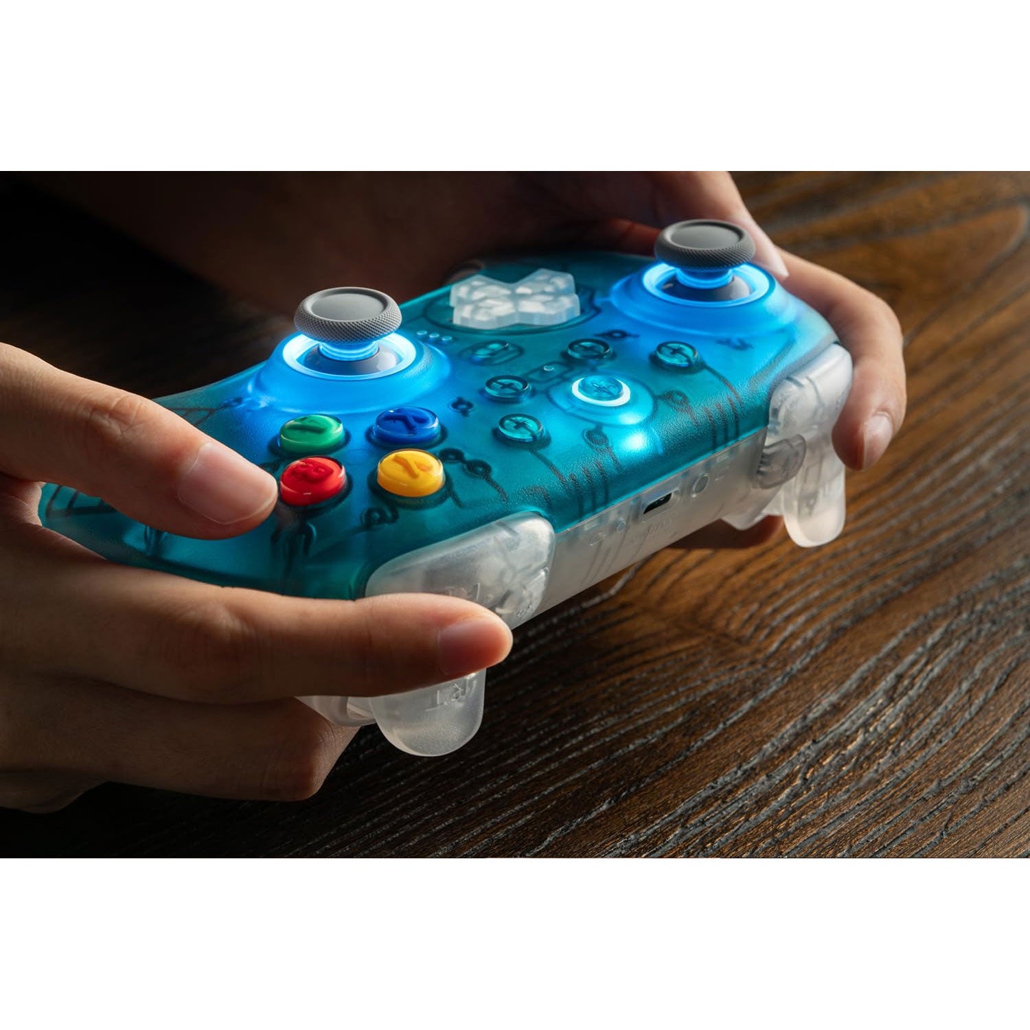 8BitDo Ultimate 2 Wireless Controller (Clear Blue) with Charging Dock for [Windows / Android]
