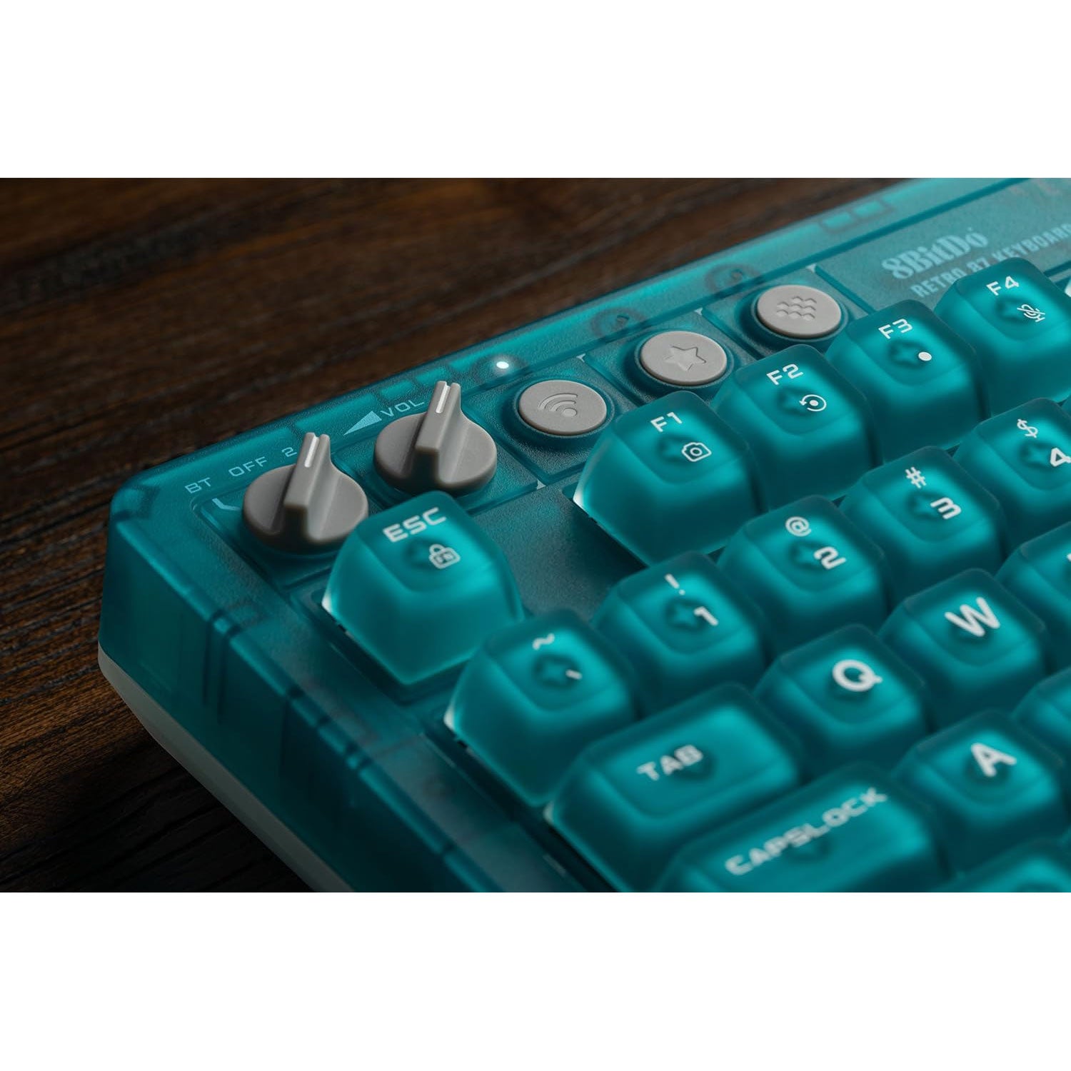 8BitDo Retro Mechanical Keyboard [Clear Blue]